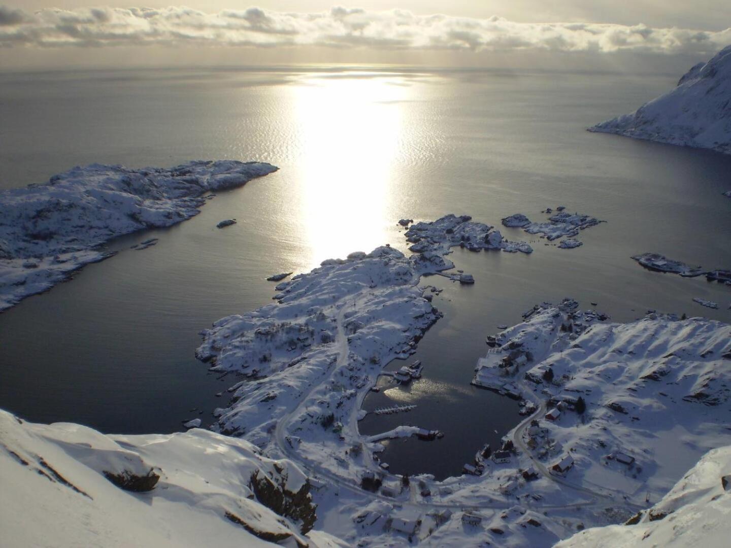 Damperiholmen Cabin Sund  المظهر الخارجي الصورة